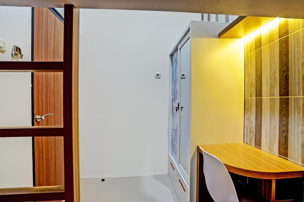 Oyo 92435 Sunlo Cozy Home Family Homestay Syariah 수라바야 외부 사진