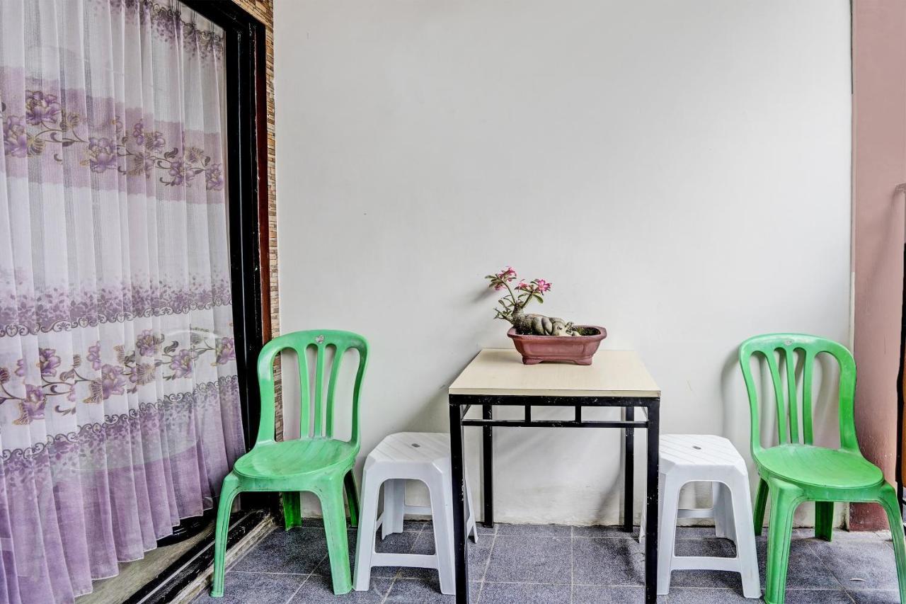 Oyo 92435 Sunlo Cozy Home Family Homestay Syariah 수라바야 외부 사진