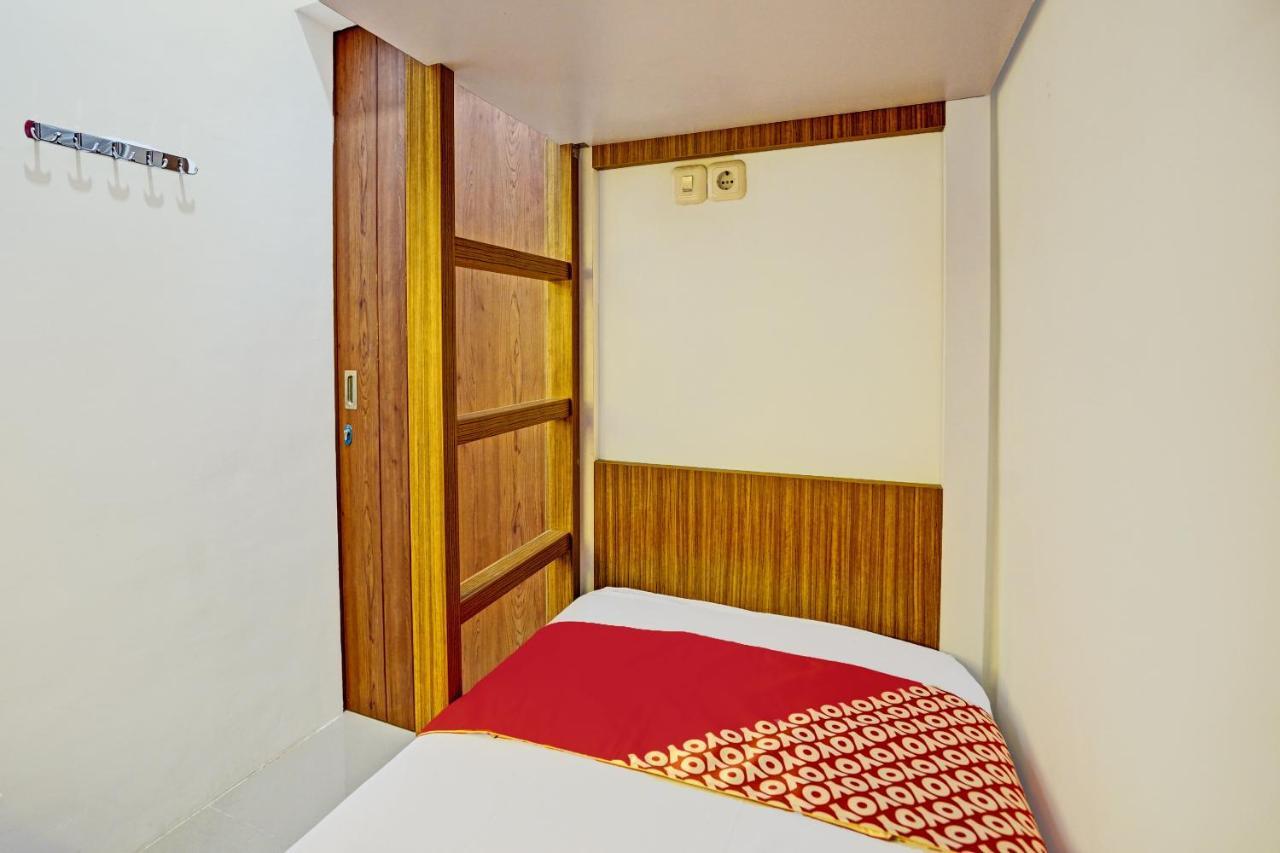 Oyo 92435 Sunlo Cozy Home Family Homestay Syariah 수라바야 외부 사진