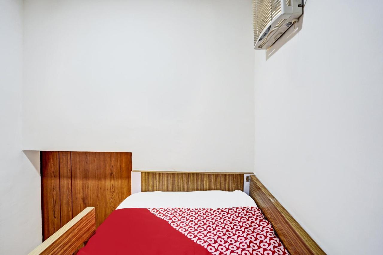 Oyo 92435 Sunlo Cozy Home Family Homestay Syariah 수라바야 외부 사진