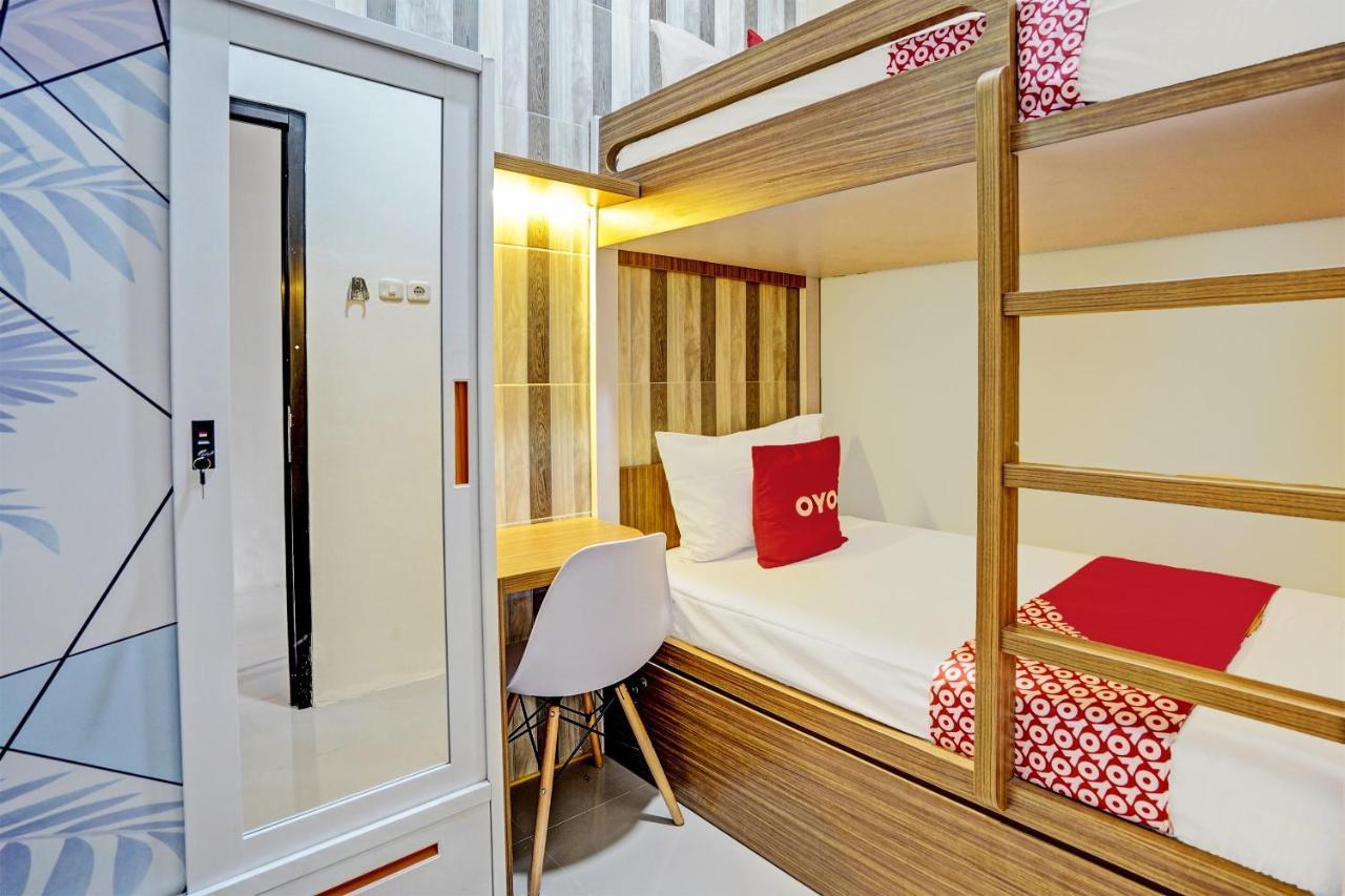Oyo 92435 Sunlo Cozy Home Family Homestay Syariah 수라바야 외부 사진